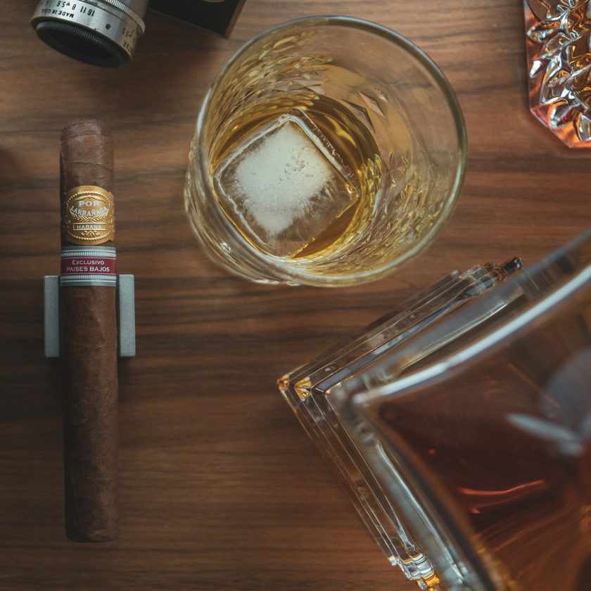 Cigar Drink Pairings <span> to Enhance Your Experience </span>
