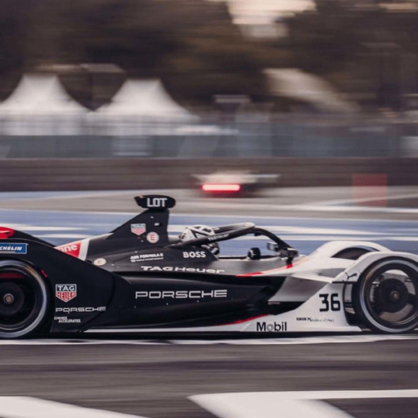 Formula E: <span>Racing For The Future</span>